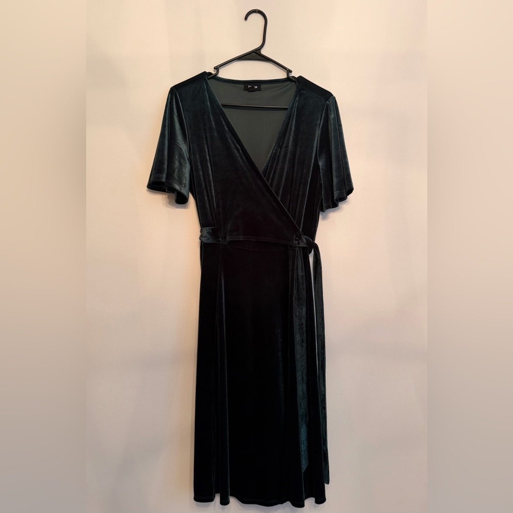 Tacera Dark Green Velvet Midi Dress